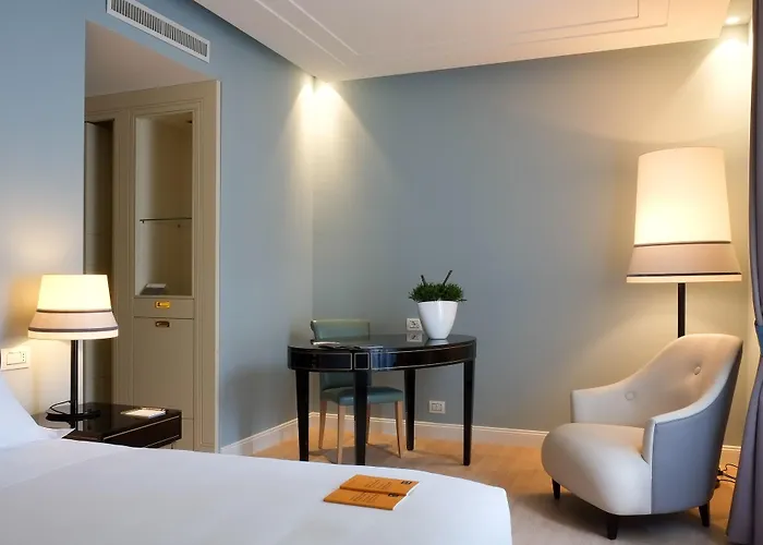 Palace 4*