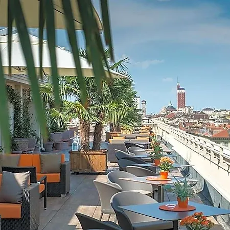 Palace 4* Turin