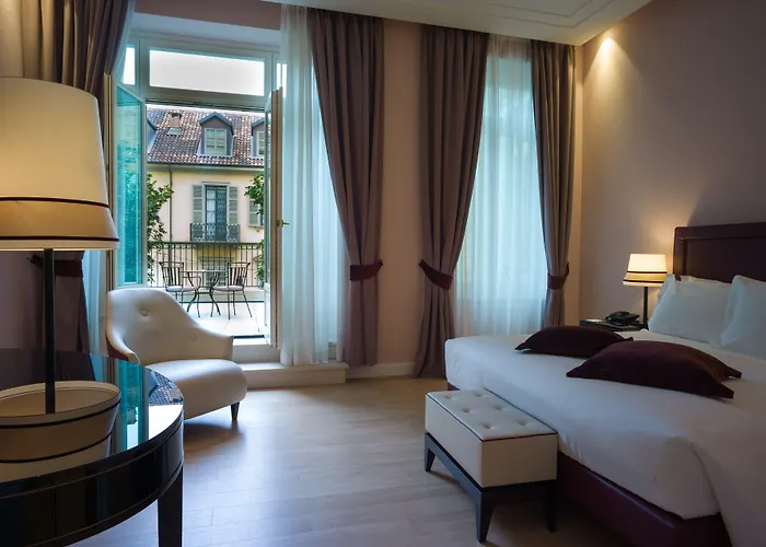 Palace 4*