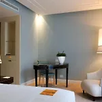 Palace 4*