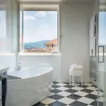 Hotel Palace