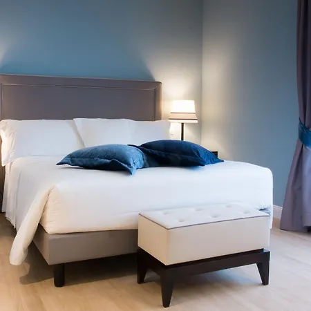 Palace Hotell 4*