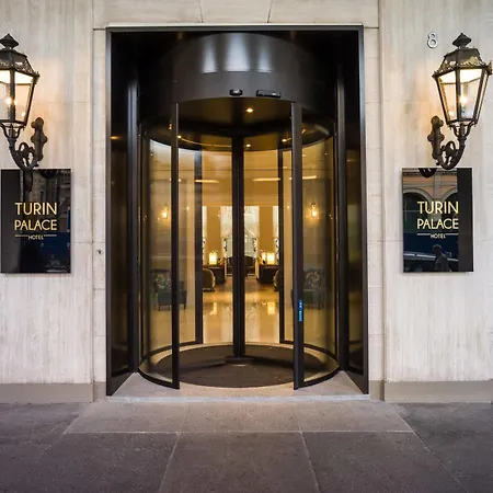 Palace Hotell