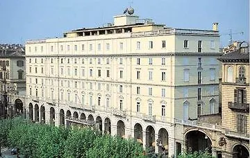 Palace Ξενοδοχείο 4*